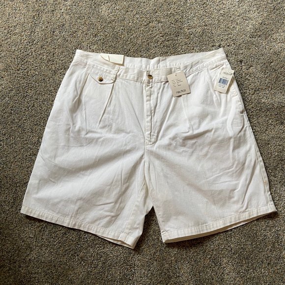 Nautica Men's Shorts - NWT - White Size 40 - Picture 1 of 3